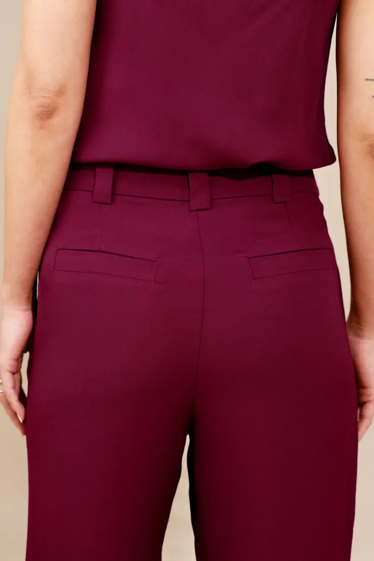 CALÇA BRUNA